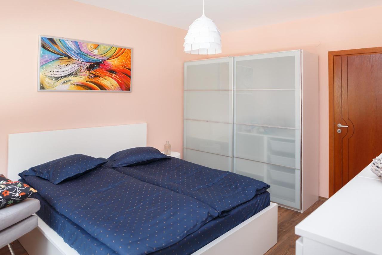 Апартамент "Forest View" В Комплекс "Вели Хилс" Velingrad Esterno foto