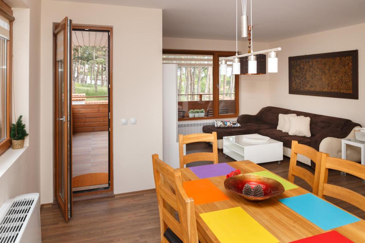 Апартамент "Forest View" В Комплекс "Вели Хилс" Velingrad Esterno foto