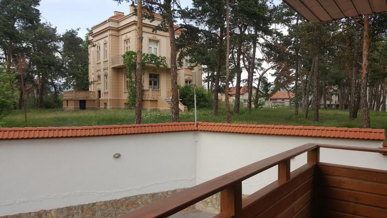 Апартамент "Forest View" В Комплекс "Вели Хилс" Velingrad Esterno foto