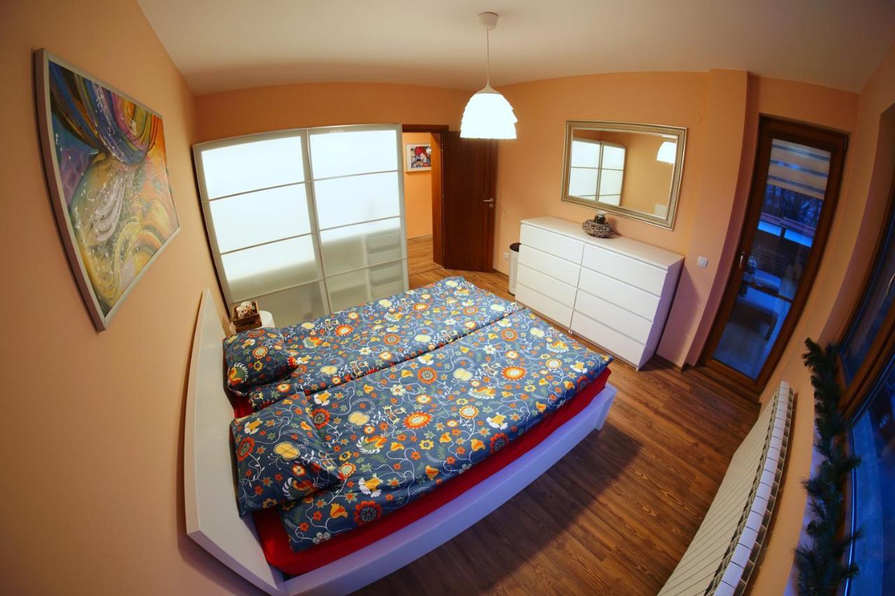 Апартамент "Forest View" В Комплекс "Вели Хилс" Velingrad Esterno foto